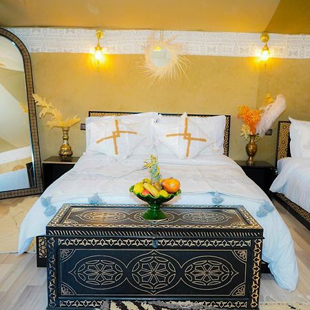 Young Luxury Camp Merzouga Εξωτερικό φωτογραφία