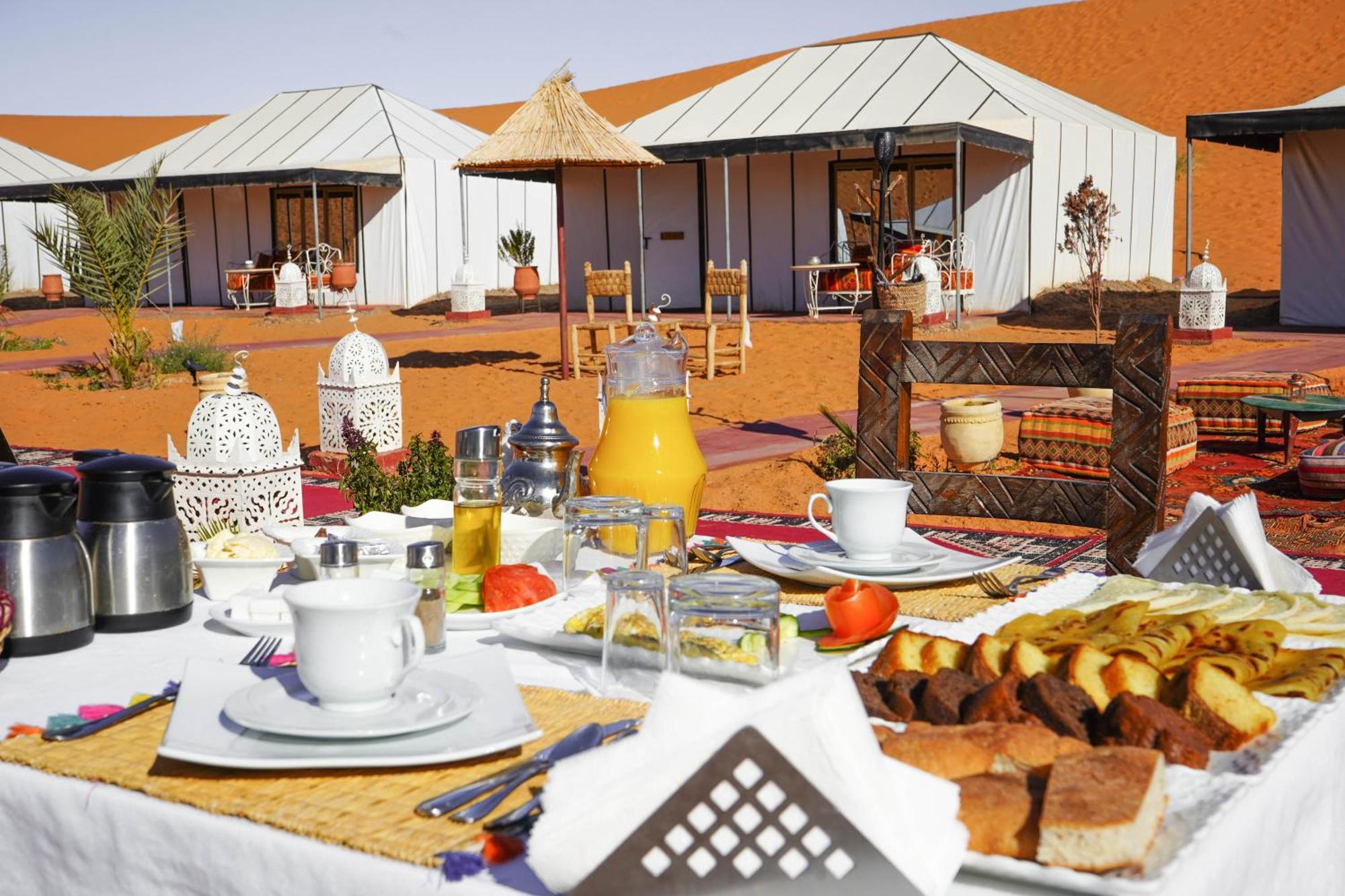 Young Luxury Camp Merzouga Εξωτερικό φωτογραφία